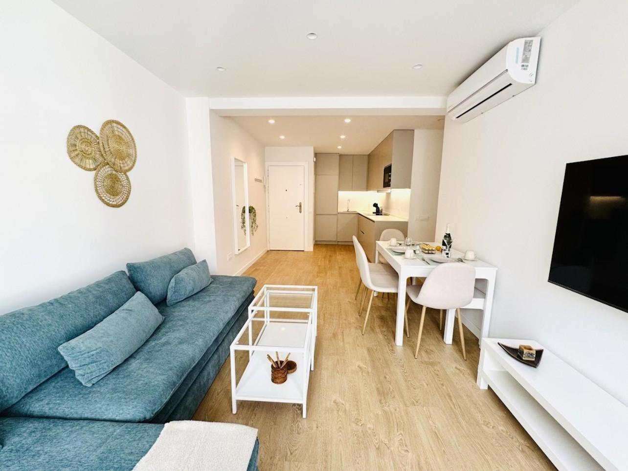 Family Apartment In The Malaga City Center Exteriör bild