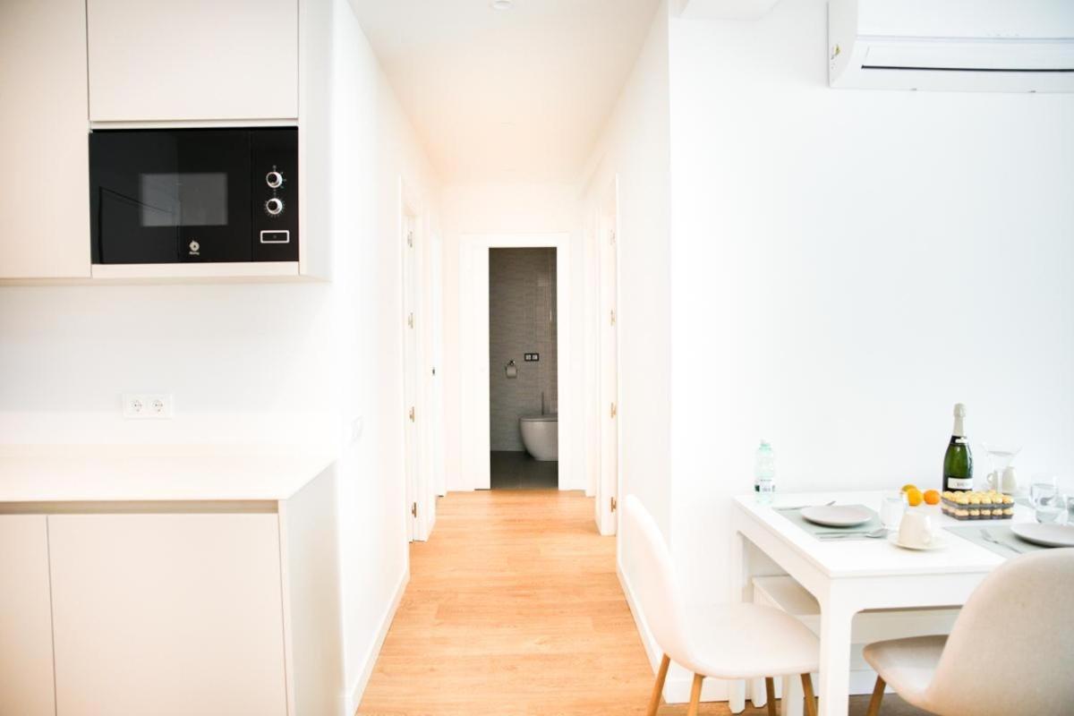 Family Apartment In The Malaga City Center Exteriör bild