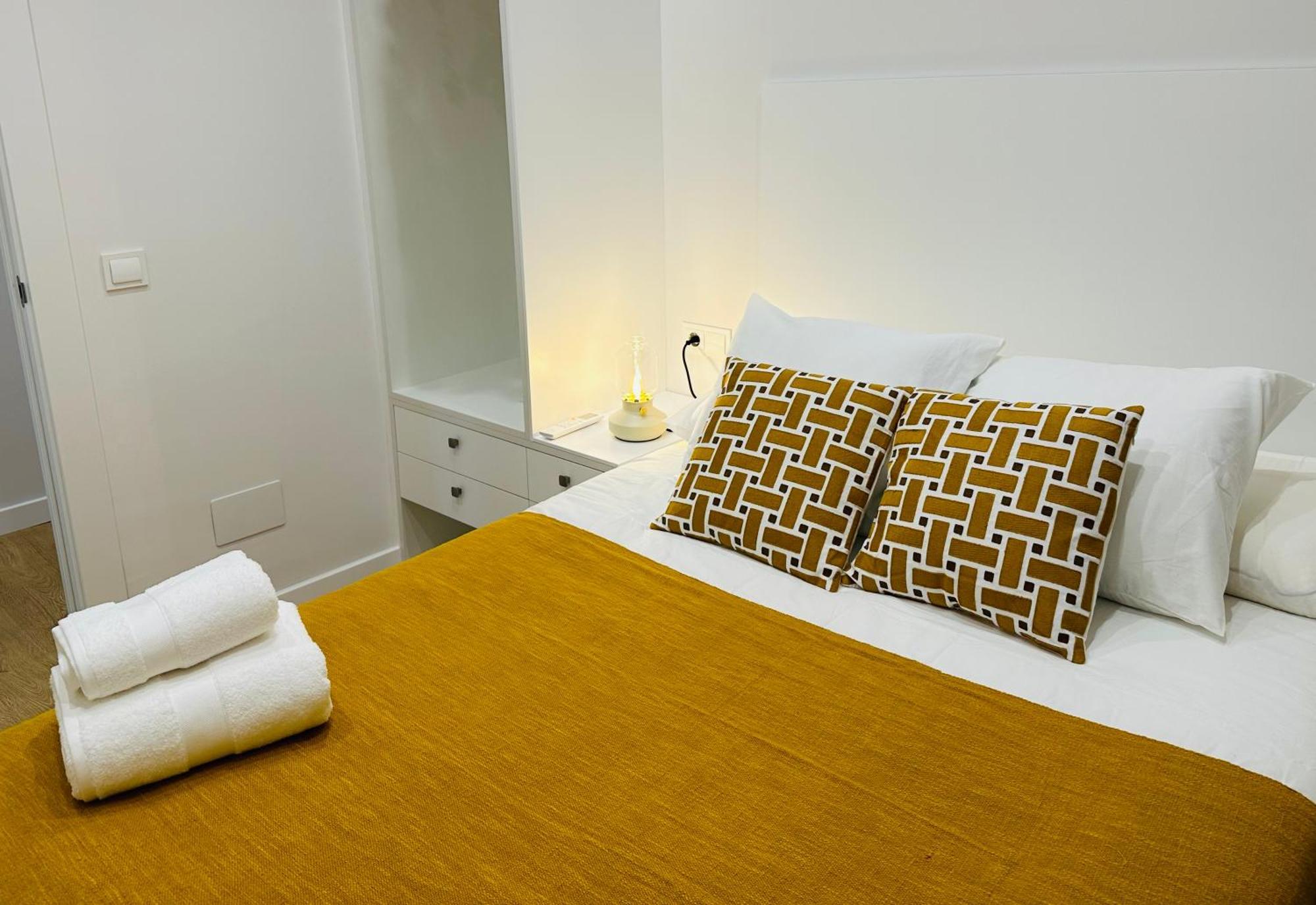 Family Apartment In The Malaga City Center Exteriör bild